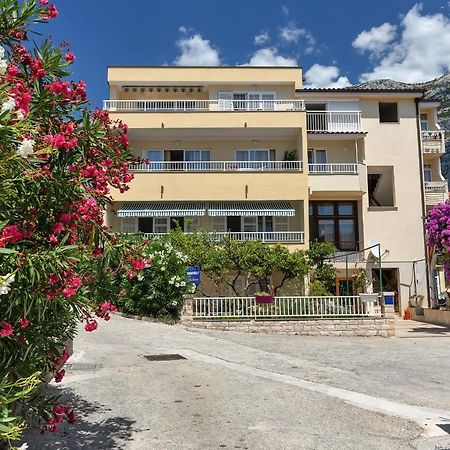 Beach Apartments Makarska Esterno foto