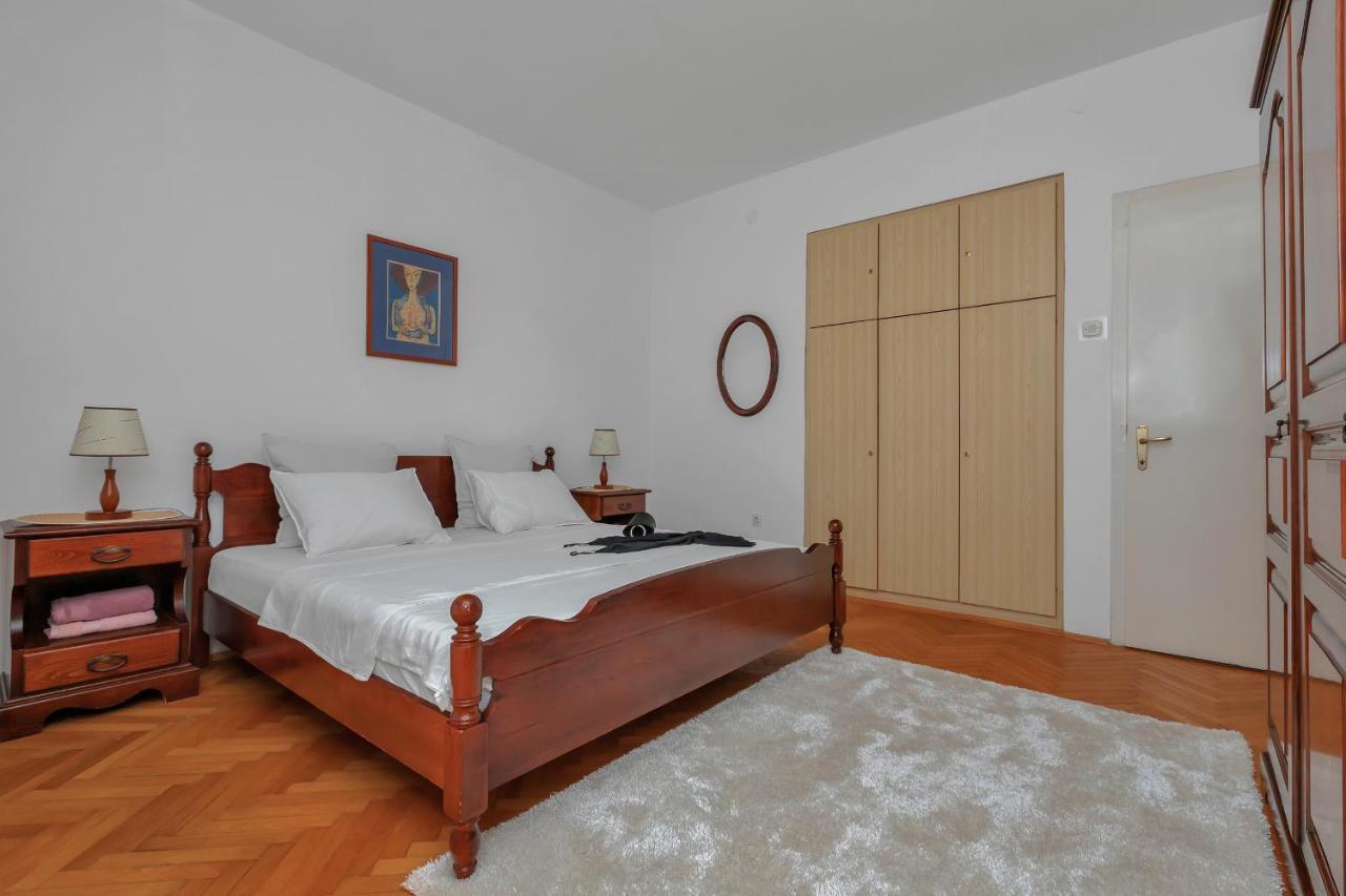 Beach Apartments Makarska Esterno foto